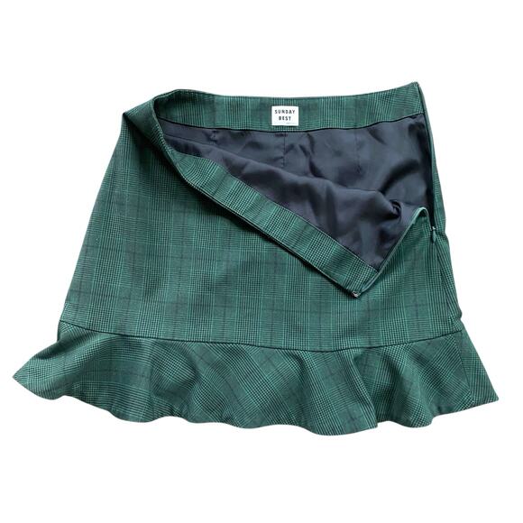 Aritzia Sunday Best Astala Mini Skirt Sz 8 Green Black Plaid Pattern School Girl - Picture 4 of 8